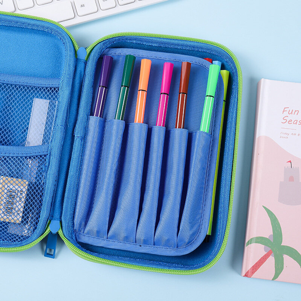 Пенал Машина школьный в школу для мальчиков с 3д рисунком на молнии,  черный