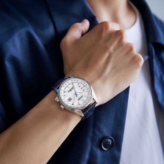 Наручные часы Citizen CB0270-10A