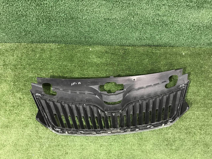 Решетка радиатора Skoda Rapid 1 (2012-2020)