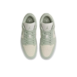 Женские кроссовки Air Jordan 1 Low SE 'Sail Seafoam' HF4078-100