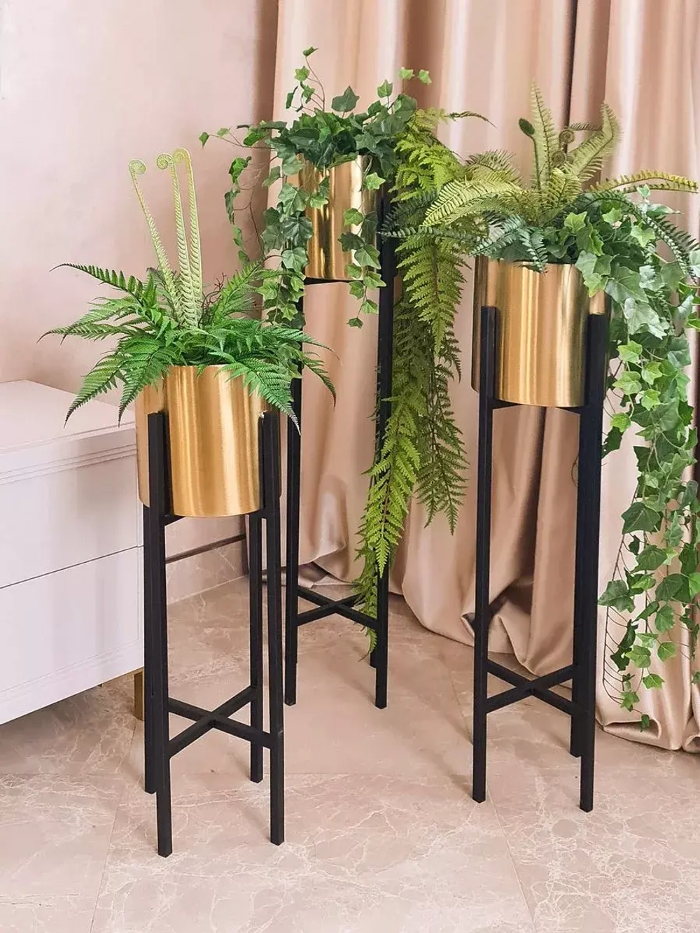 Кашпо металлическое на подставке 77 см