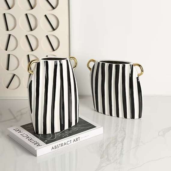 Ваза Vertical line vase A