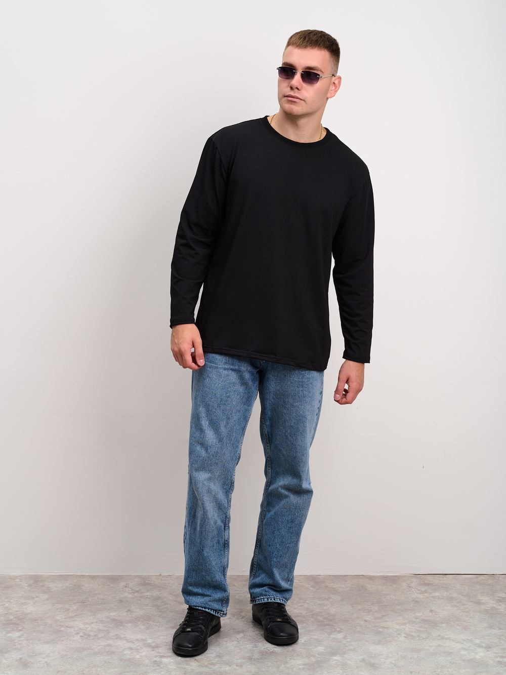 Лонгслив мужской черный