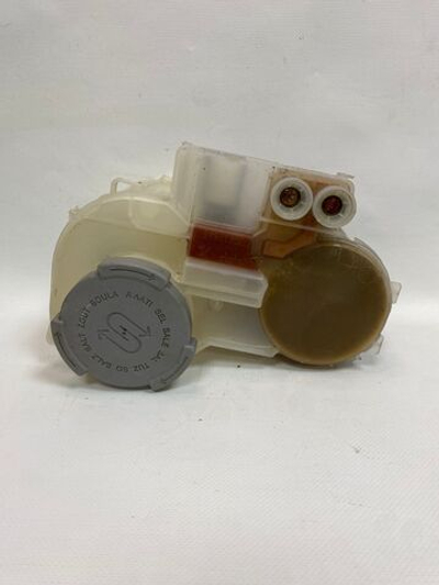 3. 4 Бачок для соли посудомоечных машин Bosch 12023291 б/у