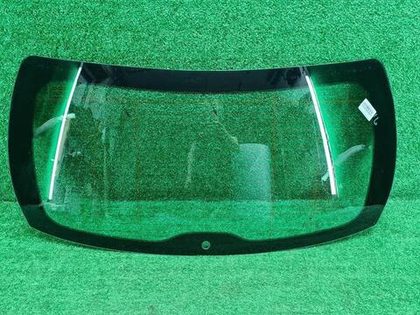 Стекло крышки багажника Maserati Levante (16-24)