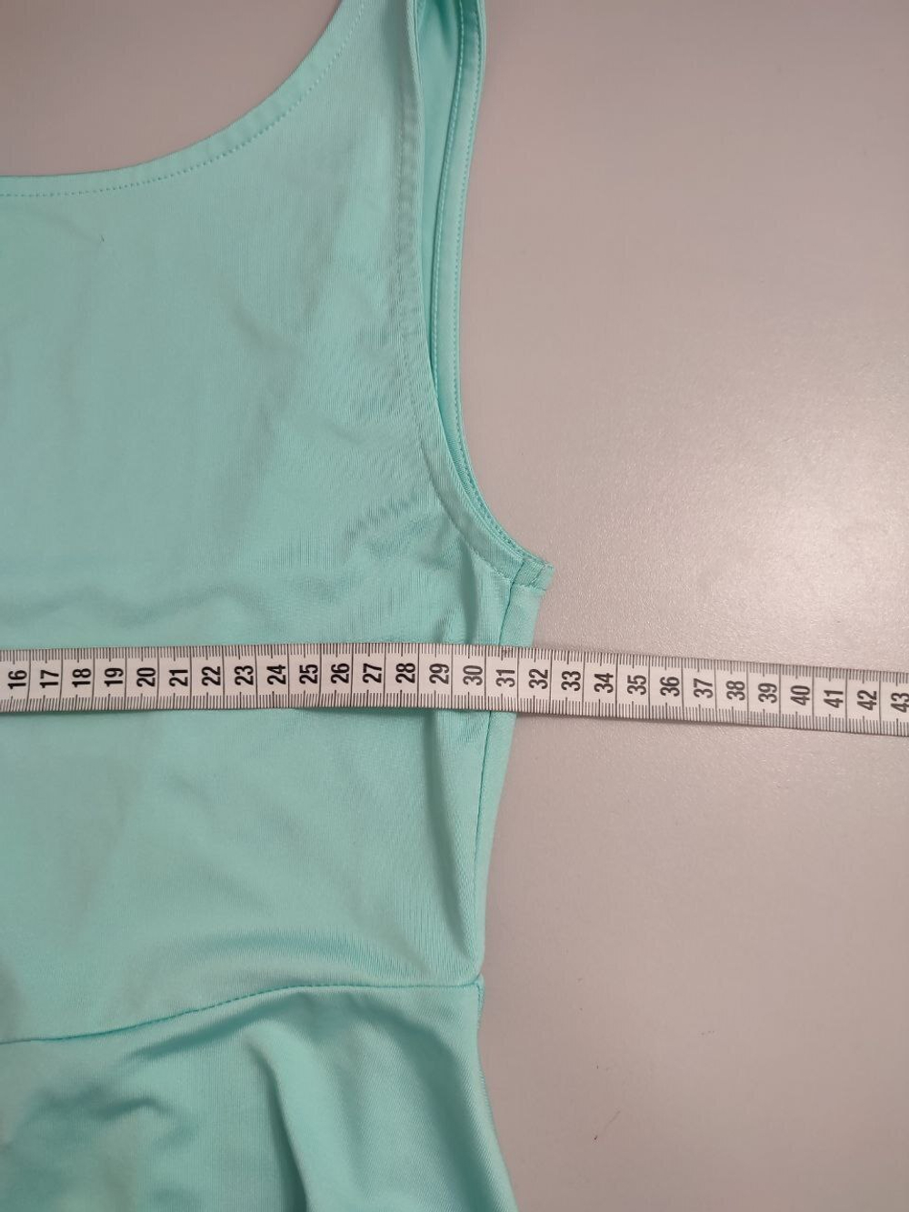 Платье Divided однотонное 42 размер