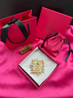 Брошь Schiaparelli