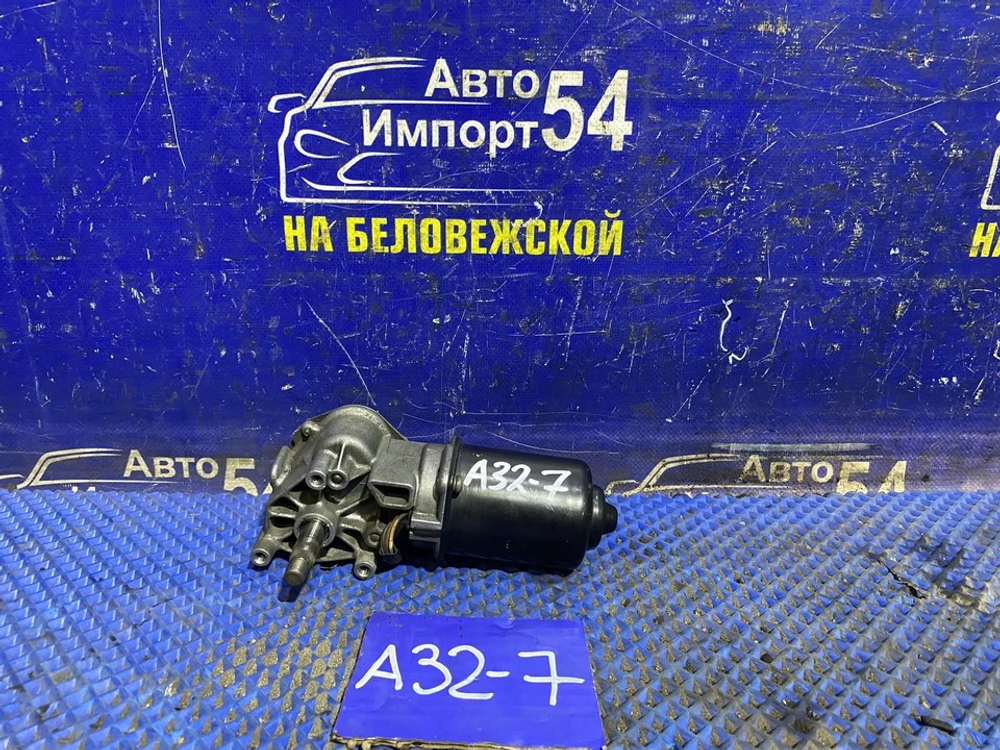 Моторчик переднего дворника NISSAN CEFIRO 1995