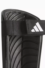 Футбольные щитки adidas Tiro Training