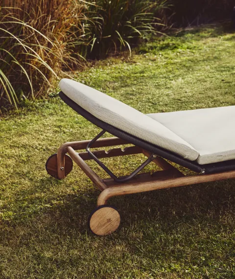 Шезлонг Alipa из массива акации и веревки темно-серого цвета