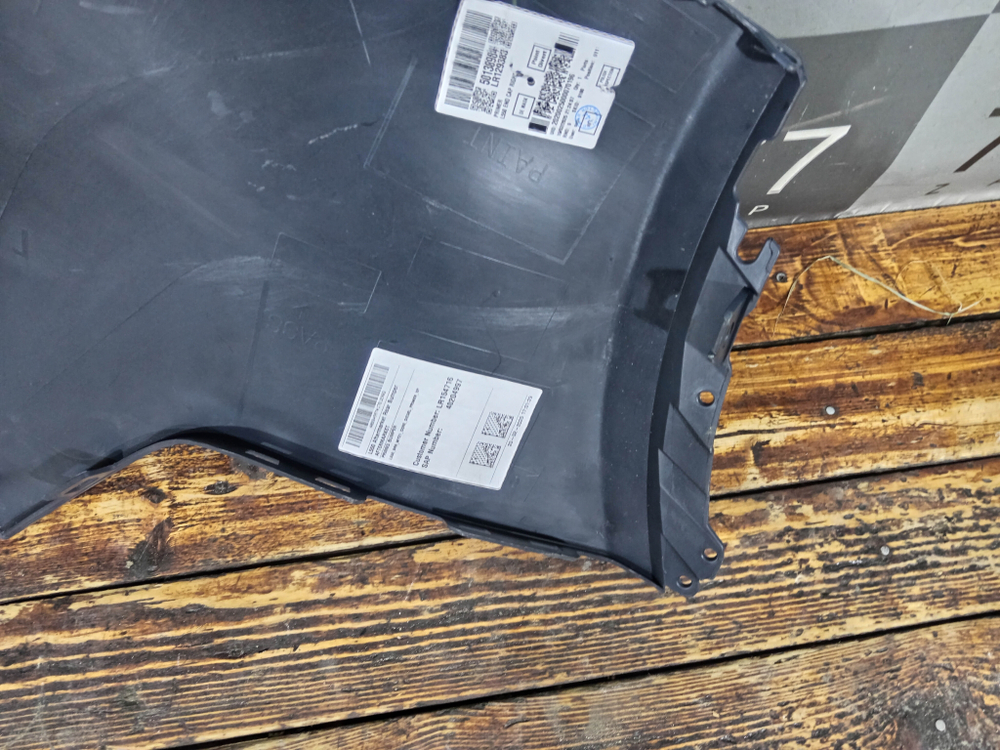 Бампер задний правая часть Land Rover Discovery Sport (L550) 14-нв Б/У Оригинал LR129383