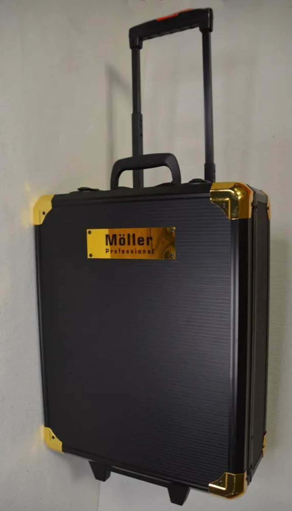 Набор инструментов в чемодане Moller 189 предметов