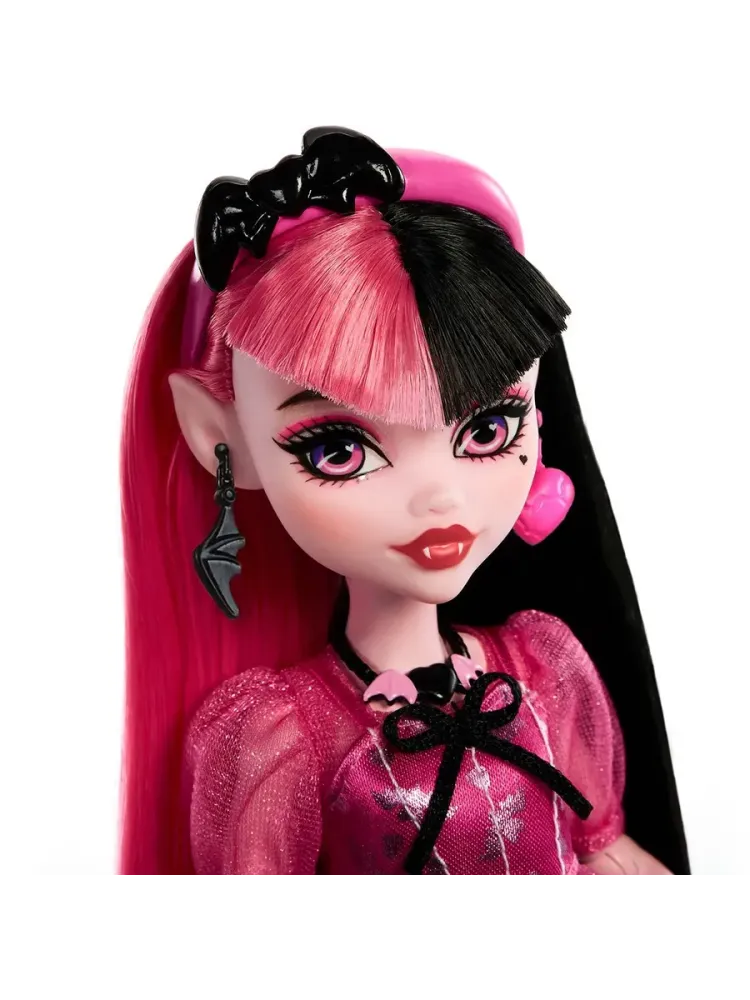 Кукла Day Out Draculaura HKY71