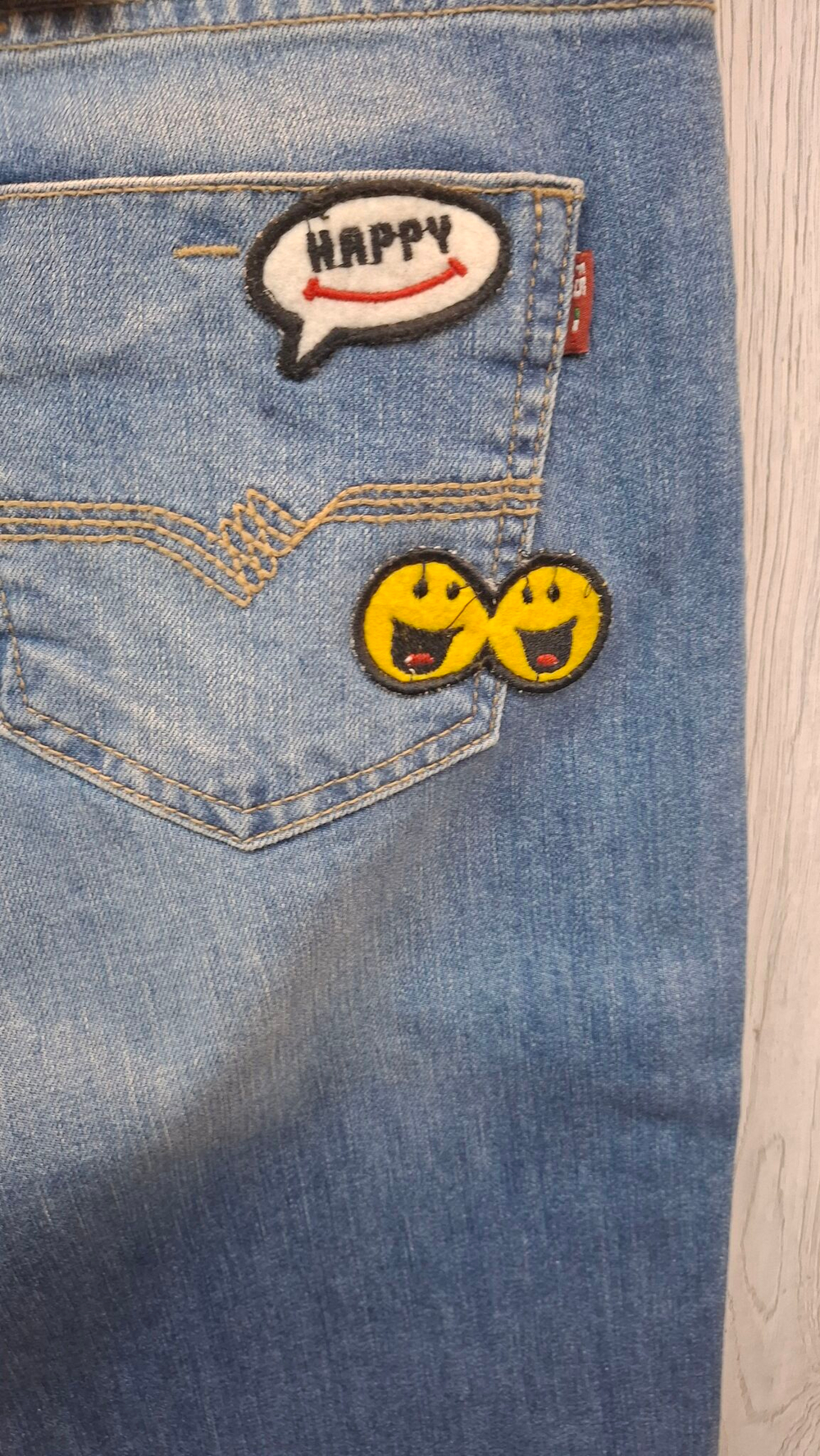 Джинсы женские