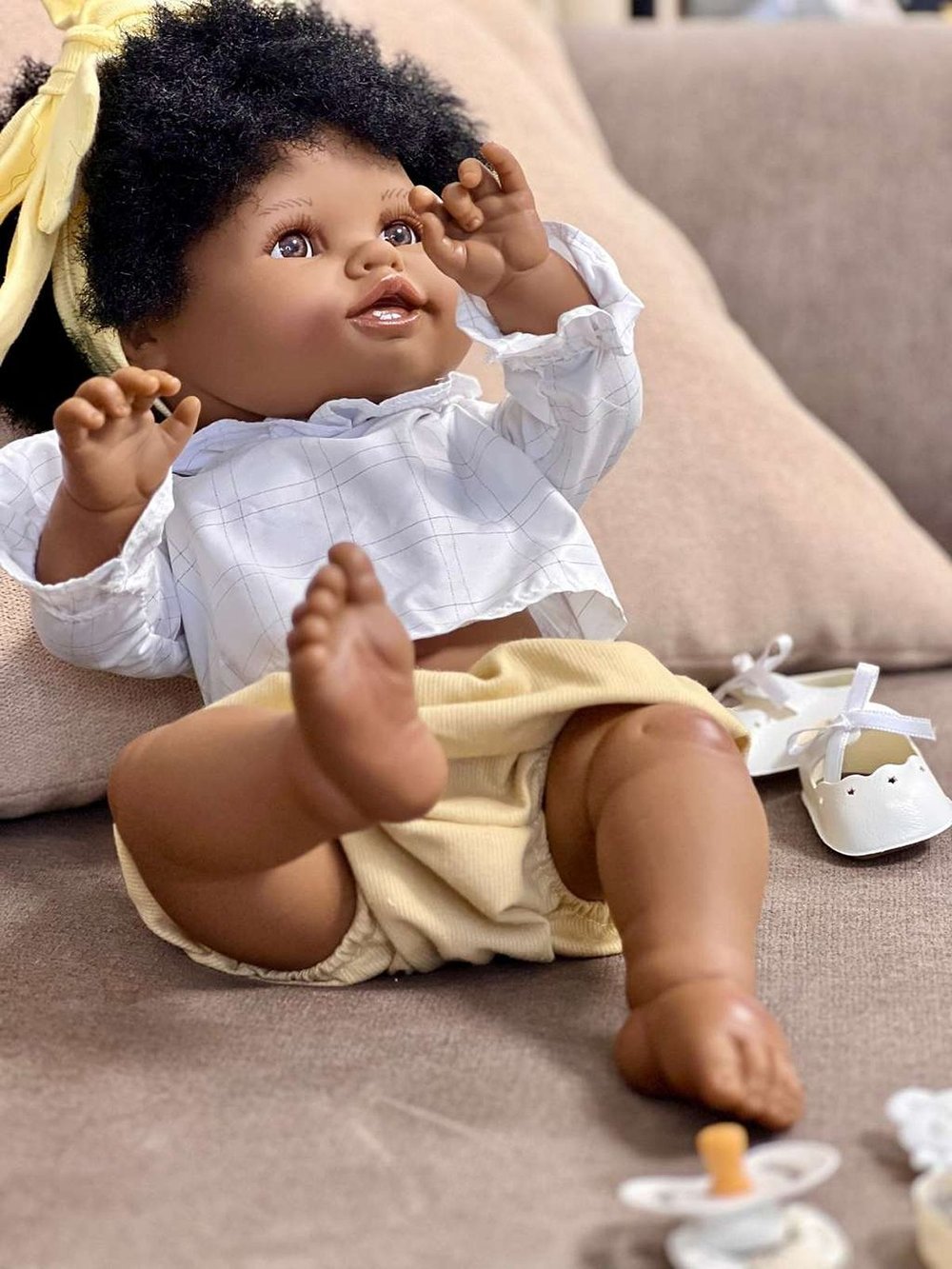 Кукла LAMAGIK виниловая Daniela 45см (46708)