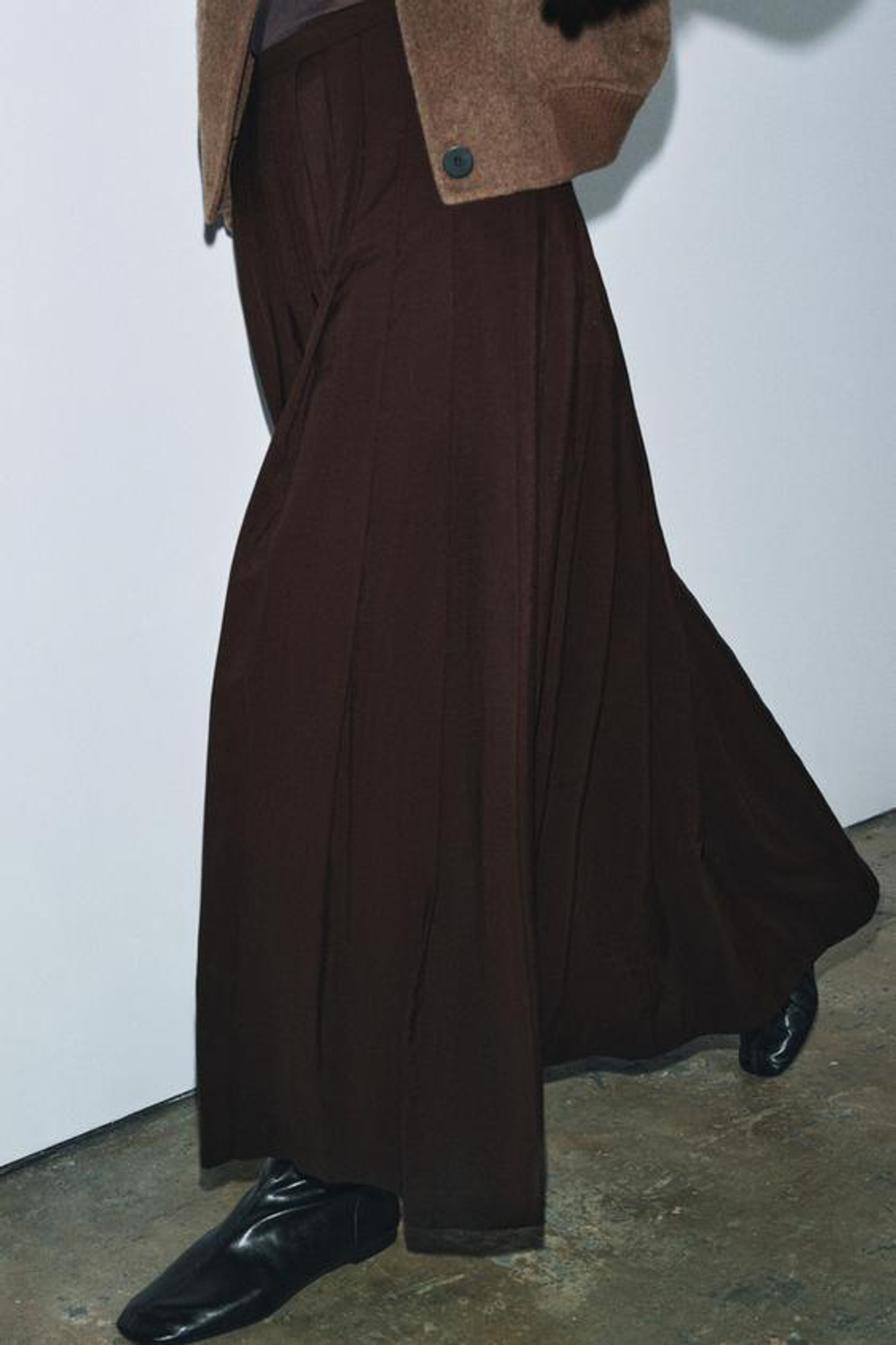 ZARA ДЛИННАЯ ЮБКА В СКЛАДКУ — ZW COLLECTION, ШОКОЛАДНЫЙ