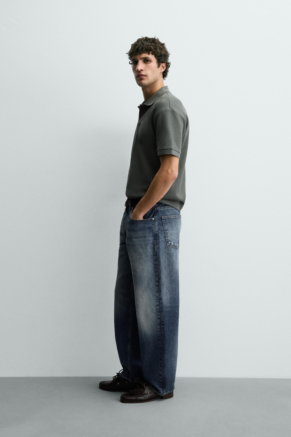 ZARA ПОЛО ИЗ РЕЛЬЕФНОЙ ТКАНИ, ТЕМНО-ЗЕЛЕНЫЙ