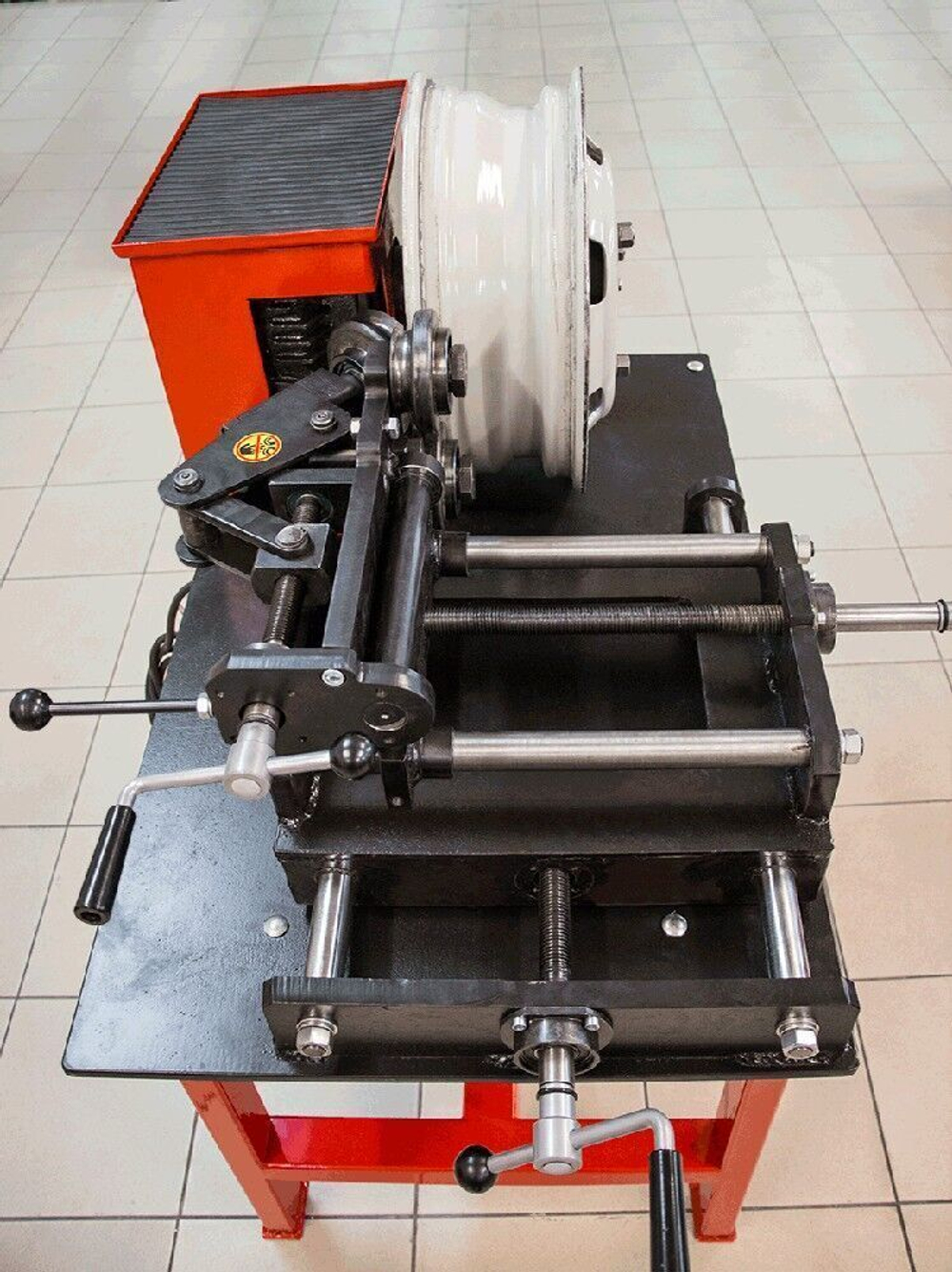 Станок для прокатки стальных дисков Премьер Грант (380 В)