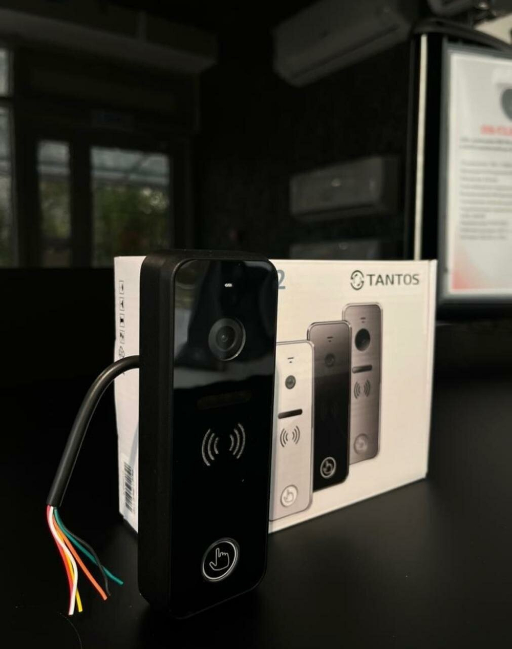 Вызывная видеопанель  Tantos iPanel 2 (Black) HD