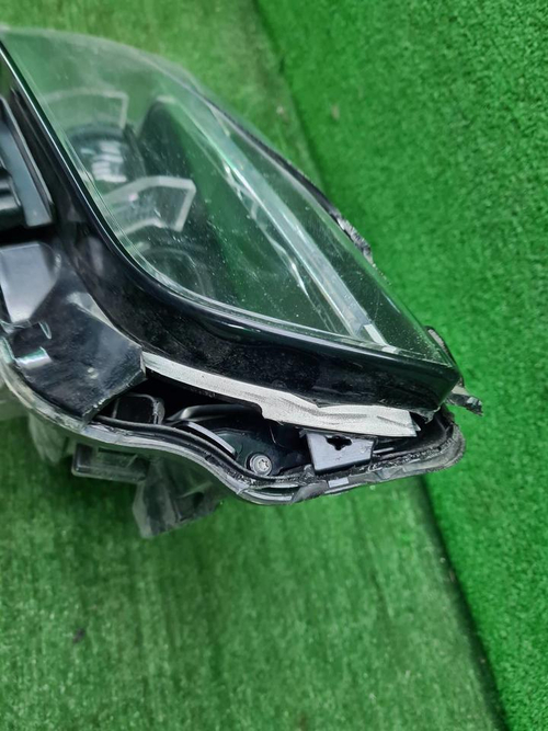 Битая Фара правая BMW X1 F48 (2019-2022) LED