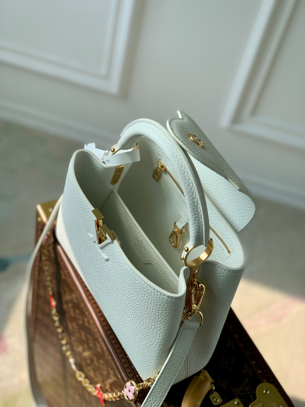 Louis Vuitton Capucines BB