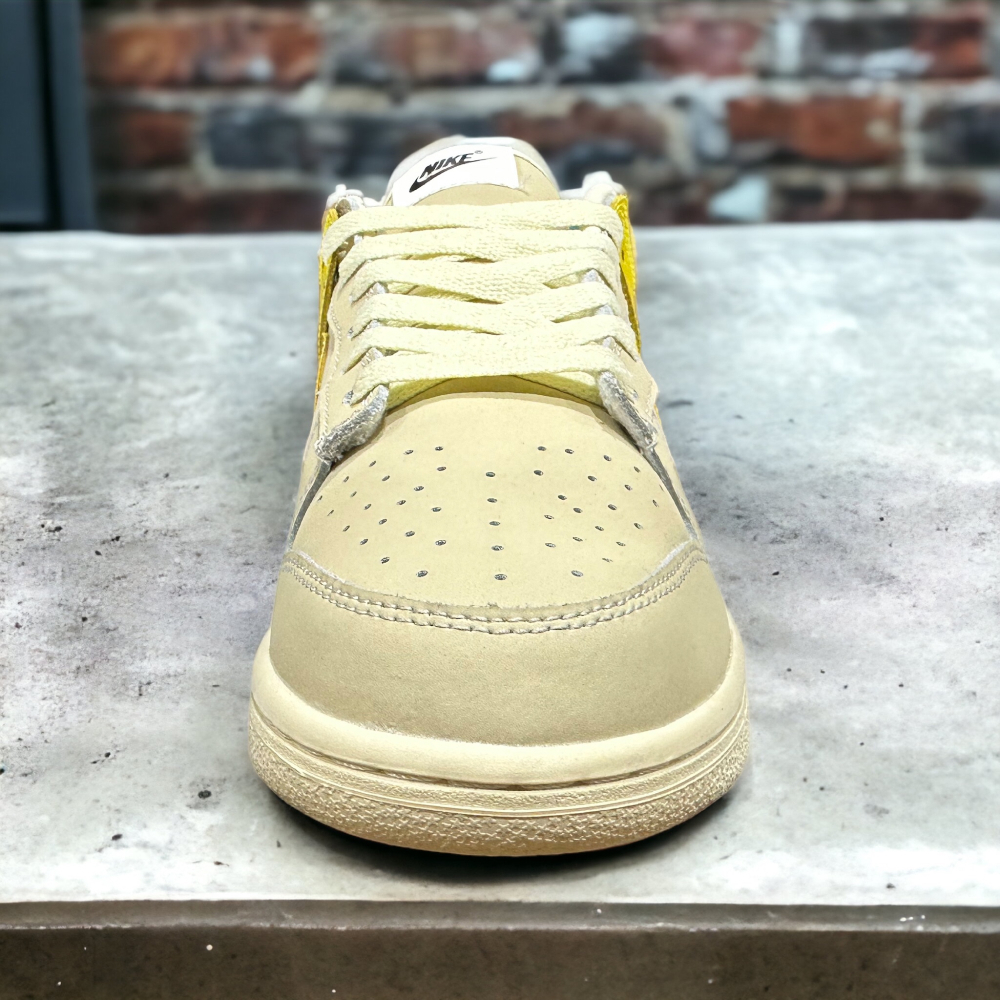 Nike SB Dunk Low • Banana