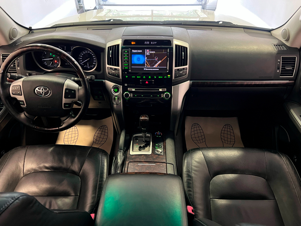 Toyota Land Cruiser, 2012 год