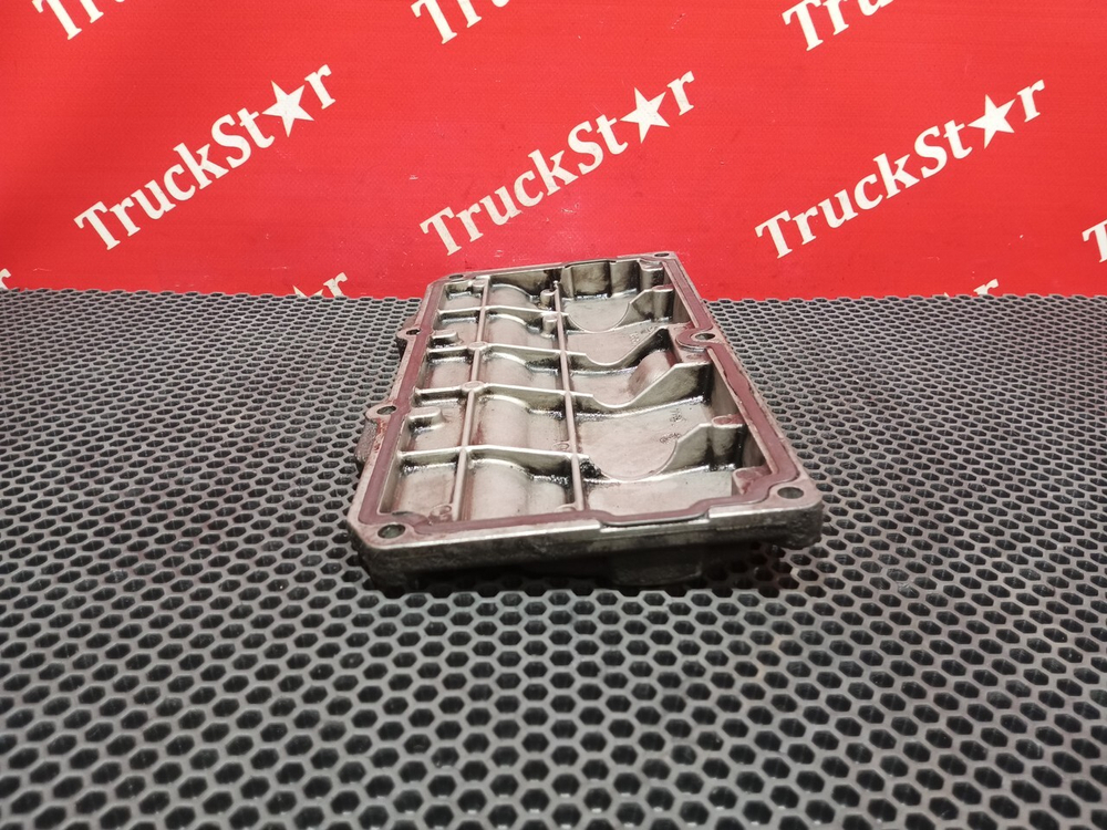 Крышка блока цилиндров