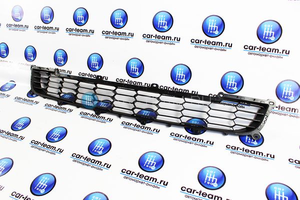 Нижняя решетка бампера на Лада Приора 2, соты
