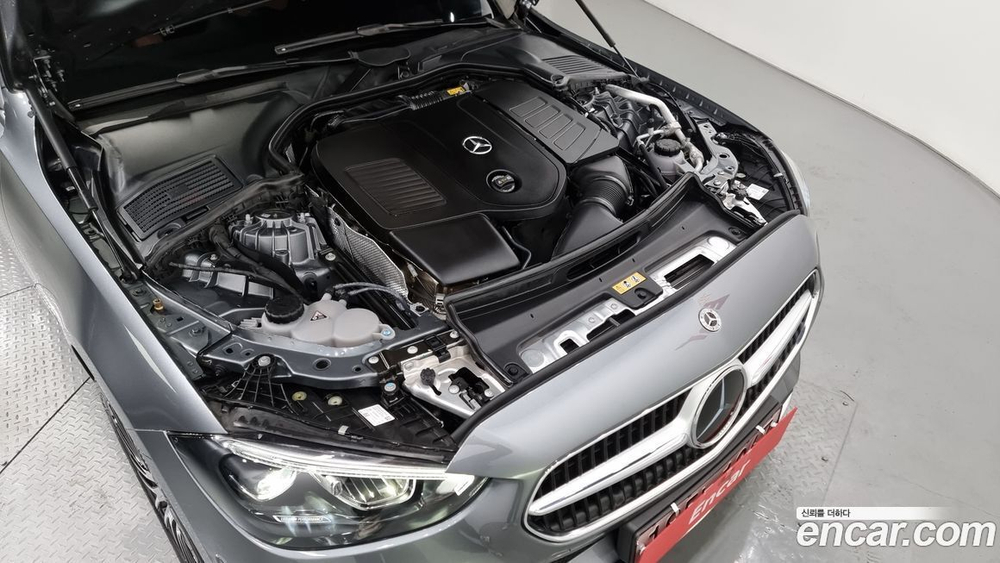 Mercedes-Benz C-Class W206 C200 Avangarde (11.2022)
