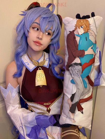 Мини дакимакура Тарталья из Геншин Импакт | Genshin Impact арт. M0935, 60х20 см