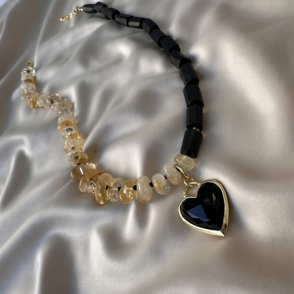 Колье "Сердце силы" с цитрином и шунгитом