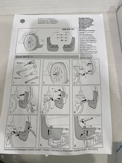 Брызговики передние VW Golf 7 / Golf Sportsvan черный