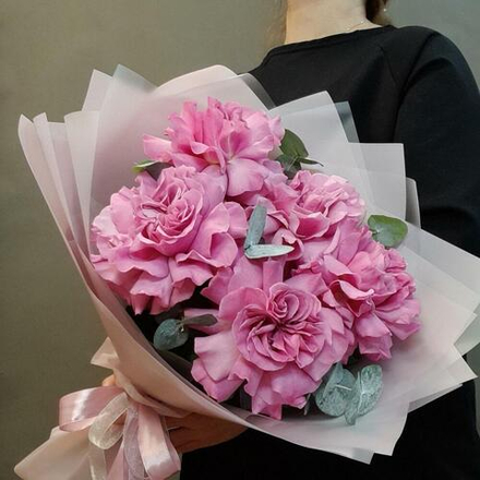 Букет из пионовидных премиальных французских роз