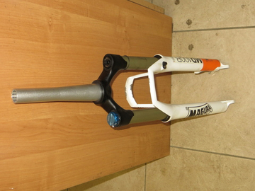 Вилка Magura MD100R