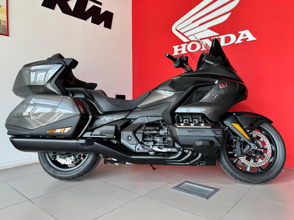 Honda GL 1800 Gold Wing (DCT)