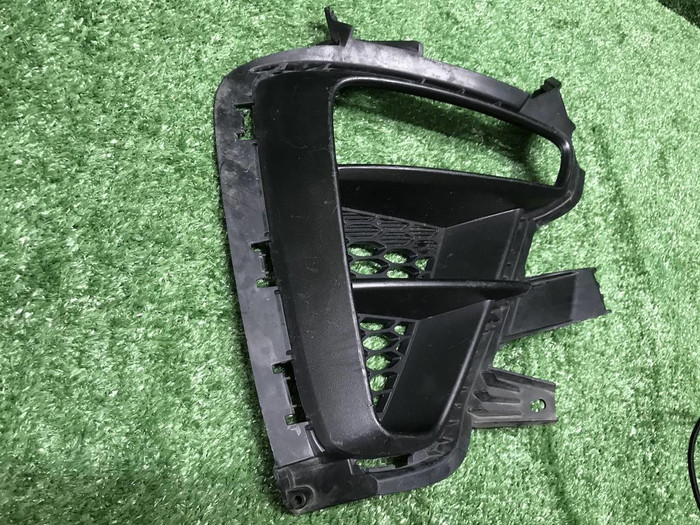 Накладка ПТФ правая Kia Ceed 3 (2018-2021)