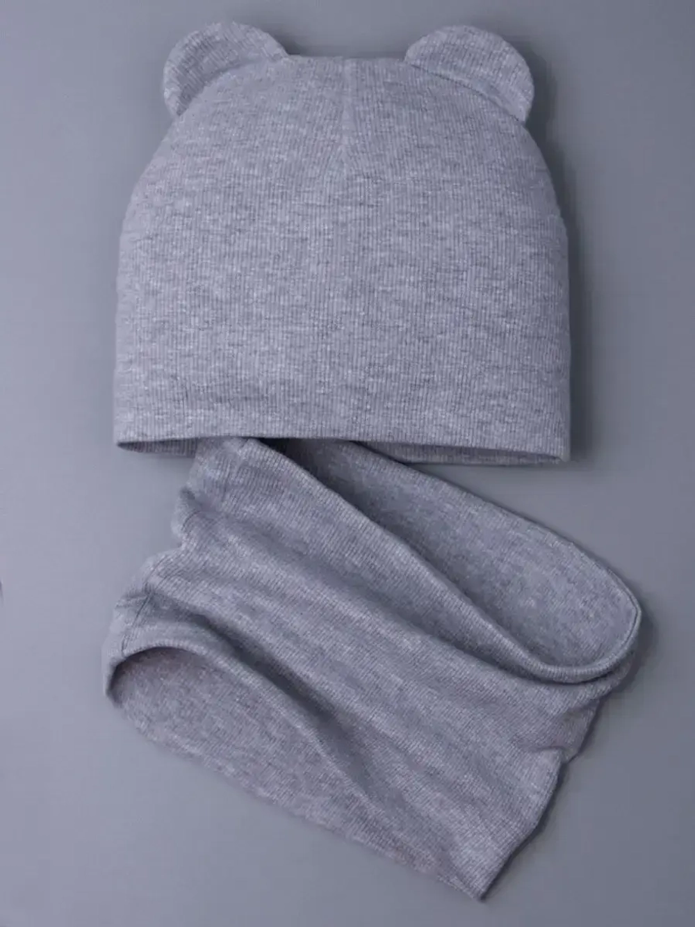 Шапка с ушками для малышей и снуд осенние