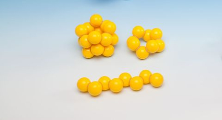 Модель Кристаллическая решетка серы, три молекулы S8, 24 атома