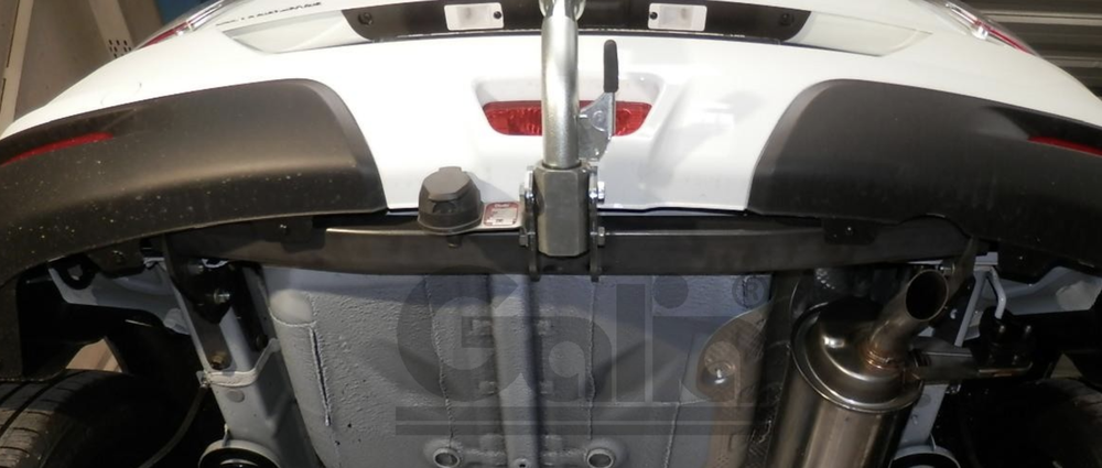 Фаркоп оцинкованный для KGM Tivoli 2023-, SsangYong Tivoli 2015-2018 (кроме 4WD), XLV 2016-2018 (2WD, 4WD) быстросъемное крепление шара, Galia.S128C