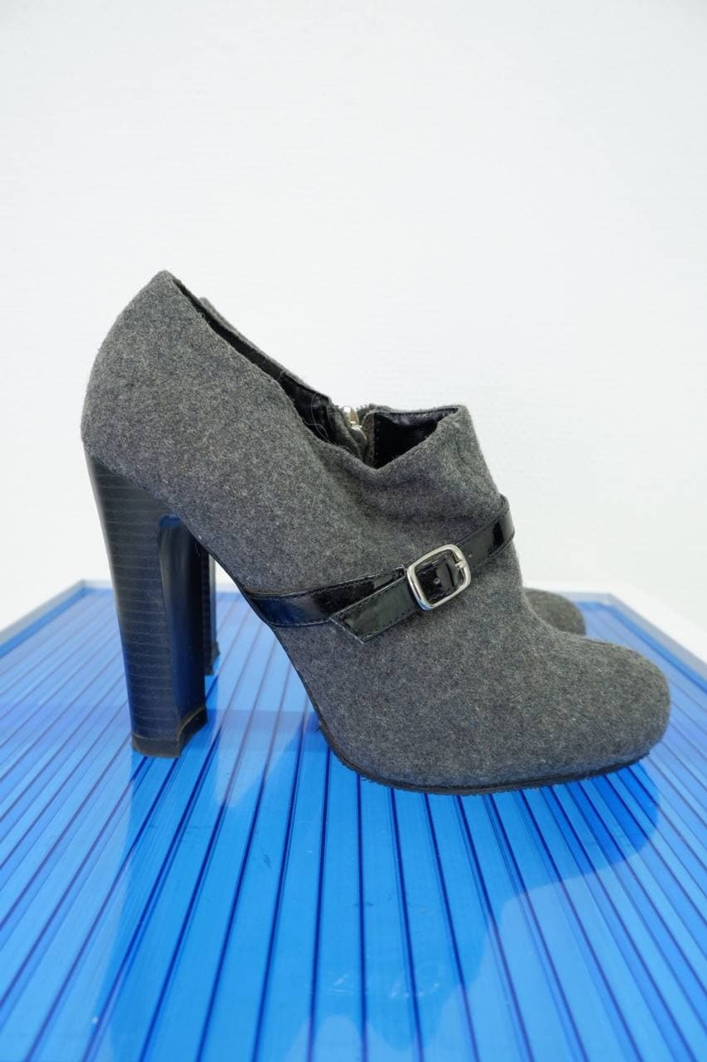 Туфли Blossem осенние 37 размер