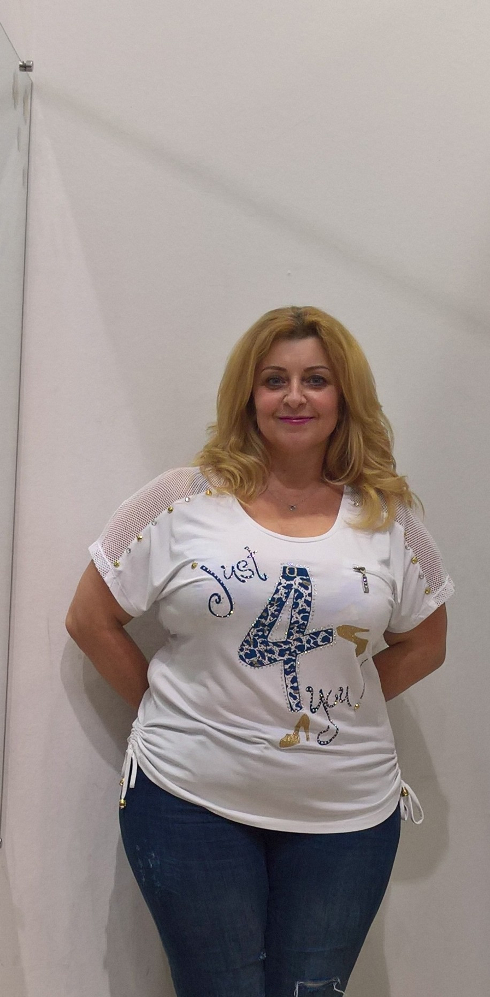 Футболка из вискозы с сетчатыми плечами