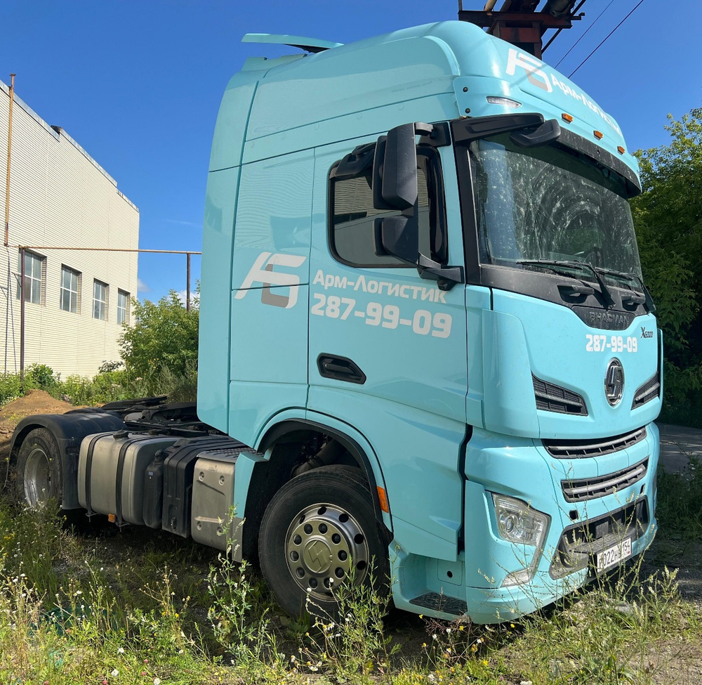 Shacman (Shaanxi) SX* 4x2 Седельный тягач SX4188YY381 (Дизельный, 12,5 л, 473 л.с., АТ)