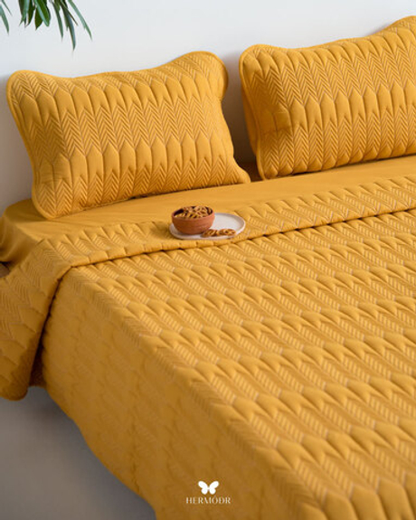 Комплект стеганного покрывала и 2 наволочек Kaj Amber Hermodr 130220315 Иран