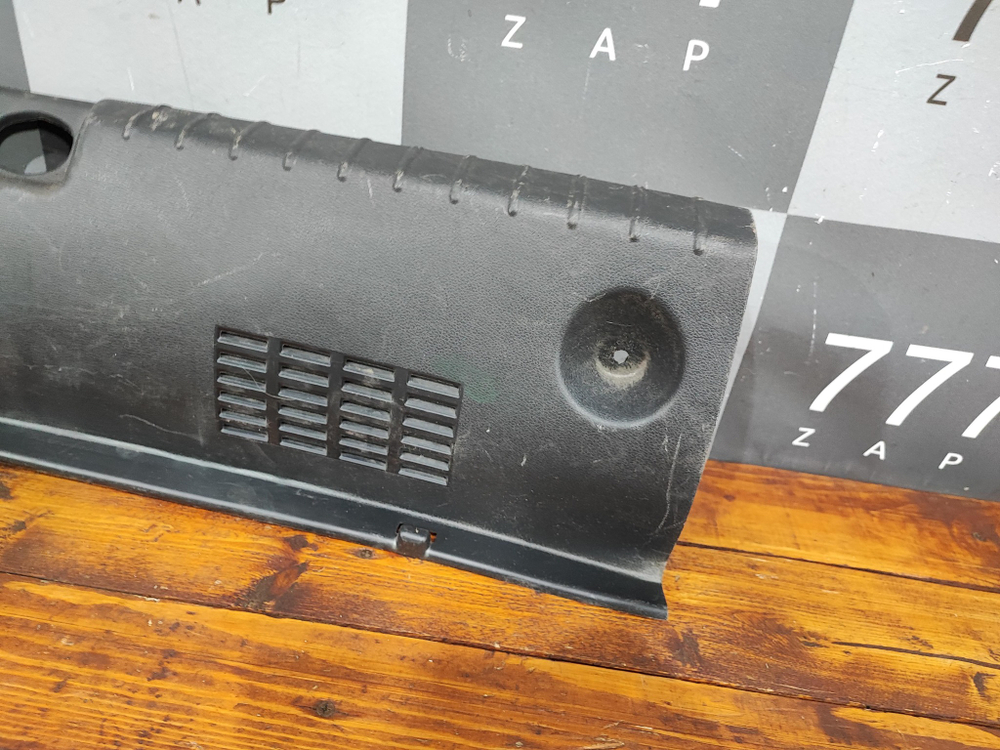 Обшивка багажника задней панели Kia Rio 4 (FB) 17-22 Б/У Оригинал 85770H0000