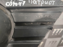 Накладка ПТФ левая UAZ Patriot 14-нв Б/У Оригинал 316382803025