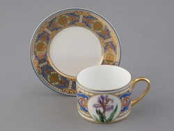 Подарочный набор чашка с блюдцем 250 мл, форма Соло, рисунок Нежный Ирис, арт. 81.32657.00.1