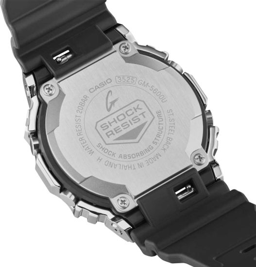 Наручные часы Casio GM-5600U-1D