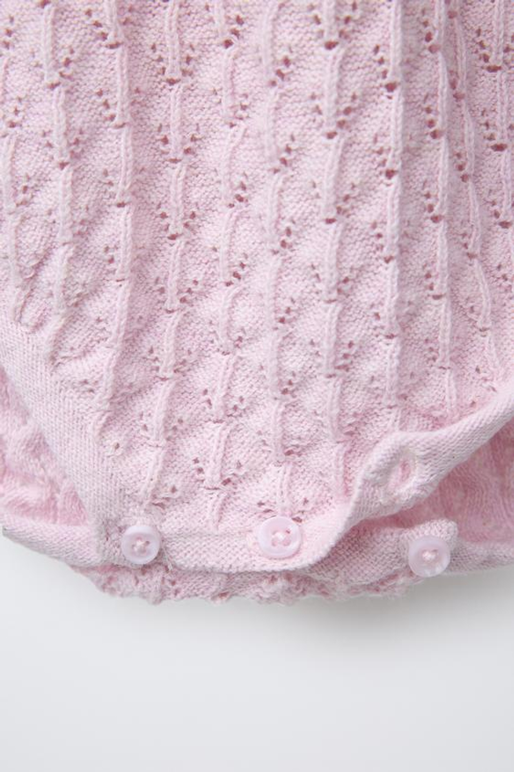 ZARA ПЕРФОРИРОВАННЫЙ ТРИКОТАЖНЫЙ КОМБИНЕЗОН, МЯГКИЙ РОЗОВЫЙ