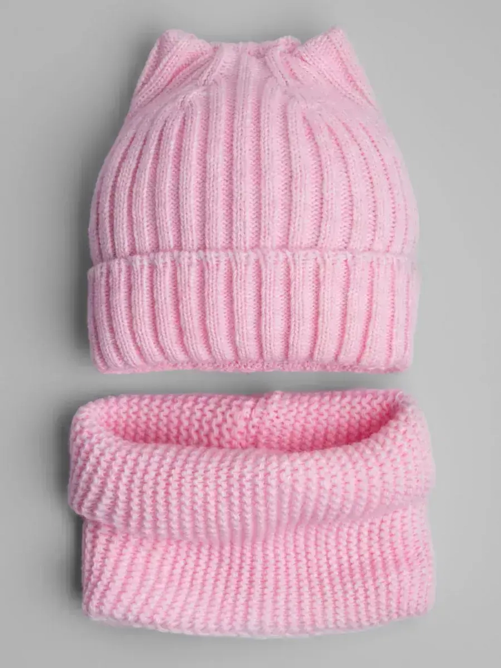 Шапка для девочки осенняя c ушками и снуд